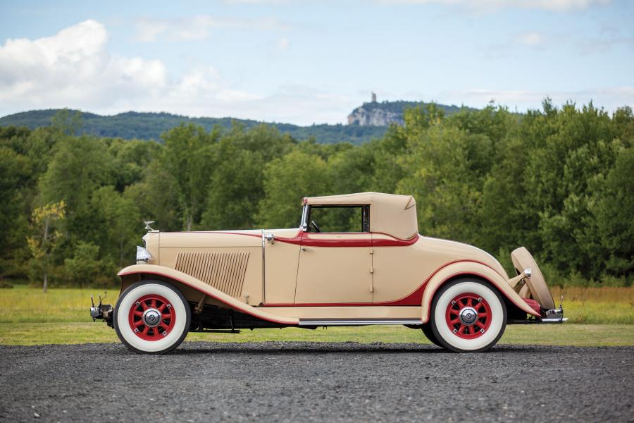  Auburn 8-100A Custom Dual Ratio Cabriolet 1932 года  (фото 4 из 35)